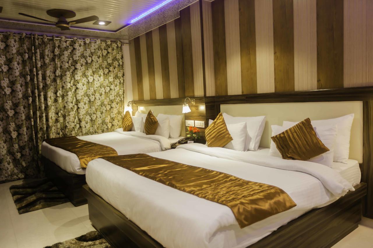 Hotel Kings Regency Drang Luaran gambar